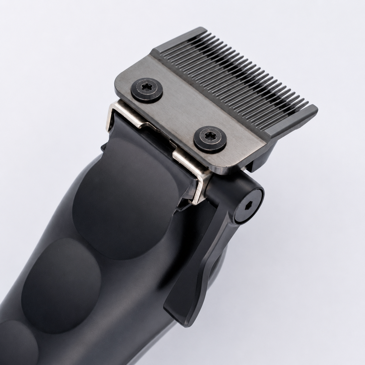 Quattro Professional Falcon Edge Clipper 7500